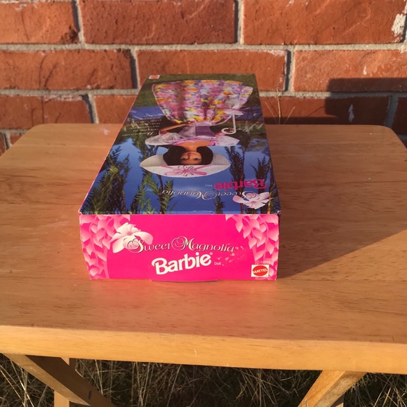 1996 NIB Sweet Magnolia Barbie Doll - Picture 5 of 7